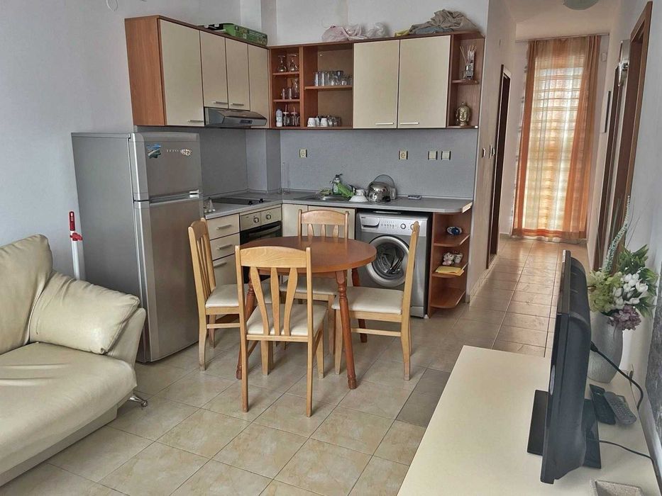 Продава се Тристаен апартамент в к.к. Слънчев бряг - 68 кв.м за 622 €/кв.м - Снимка #3