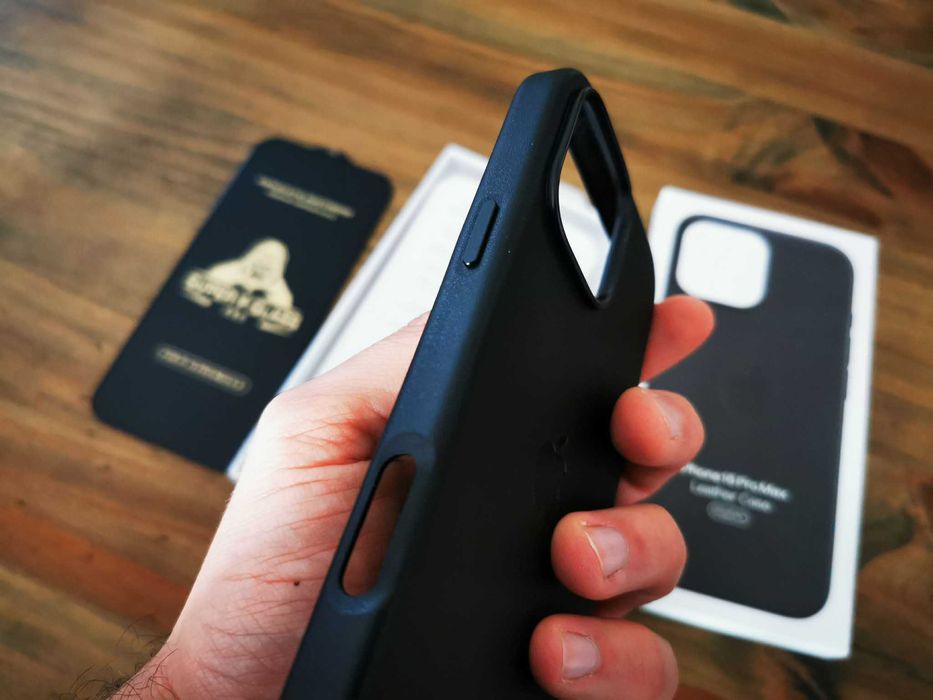 Husa piele cip si Magsafe + folie sticla ecran Iphone 16 17 PRo Max