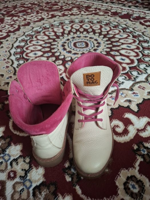 Женская кожаная обувь