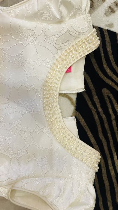 Продам праздничное платье