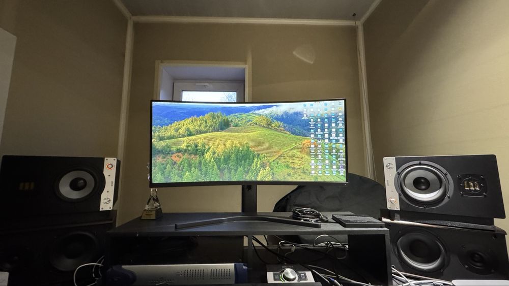 Студийные мониторы EVE Audio SC207