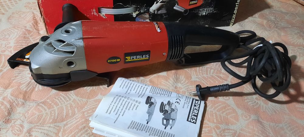 Продаётся  болгарка диаметр 230 мм.