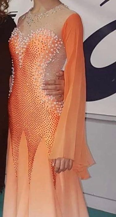 Рокля за стандартни танци