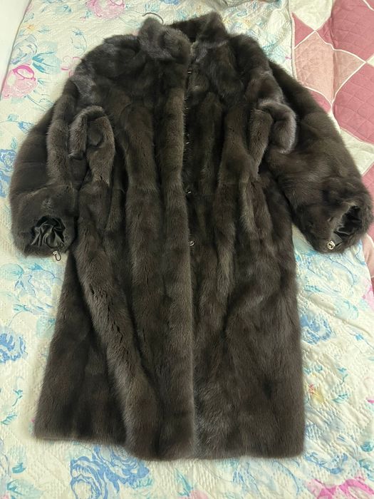 Продам норкувую шубу (шуба)