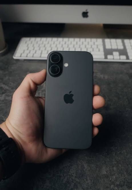 Iphone 16 black 128