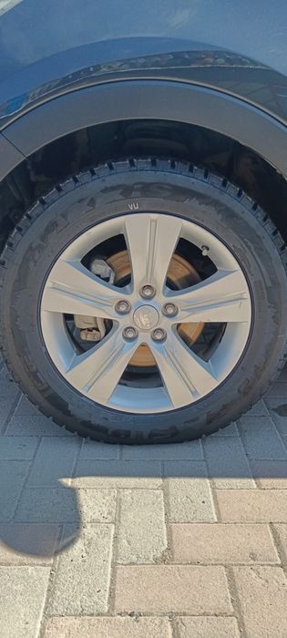 Продам диски с сезонкай комплект