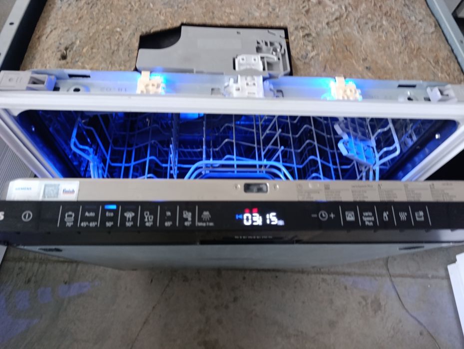 Съдомиялна за пълно вграждане SIEMENS