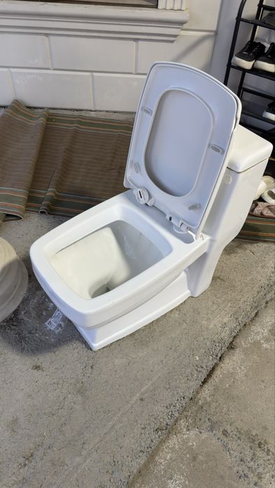 Унитаз б/у в хорошем состояний