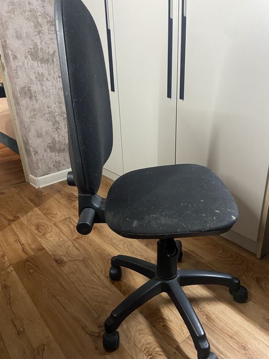 продам офисное кресло