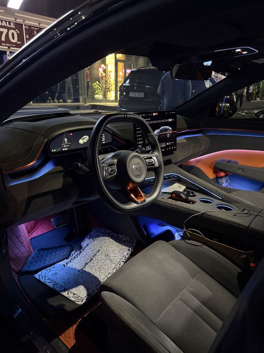 Zeekr 001 2024 — 2