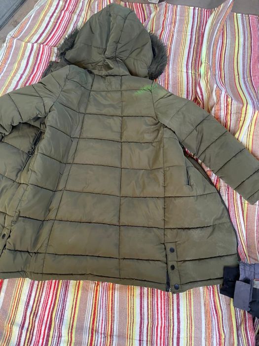 Продаю женские куртки