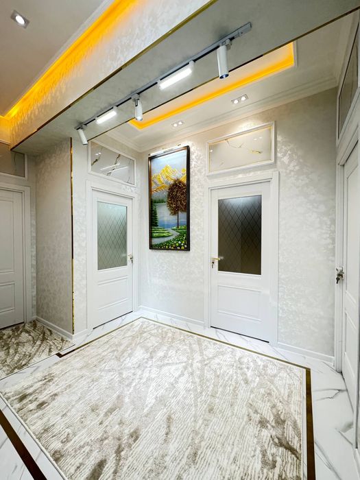 Чилонзор район рядом Карзинка 3 комната Навастройка