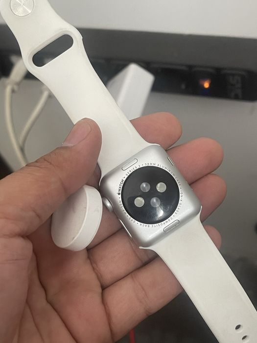 Продaм Apple Watch 3 series