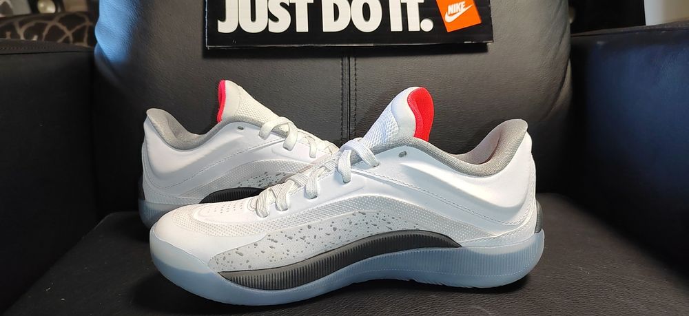 Nike Jordan Zion 4,номер 38