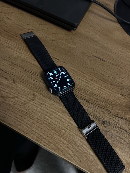 Срочно продается Apple watch series 4 original