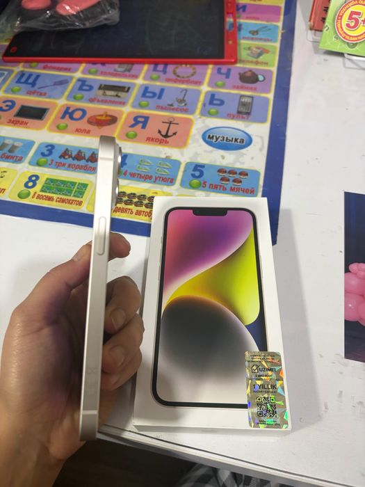 Продается айфон 14