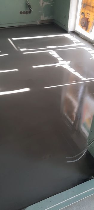 Услуги наливной пола.