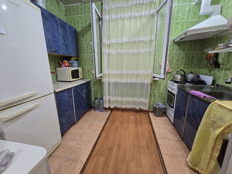 Массив Куйлюк, мебель и техника