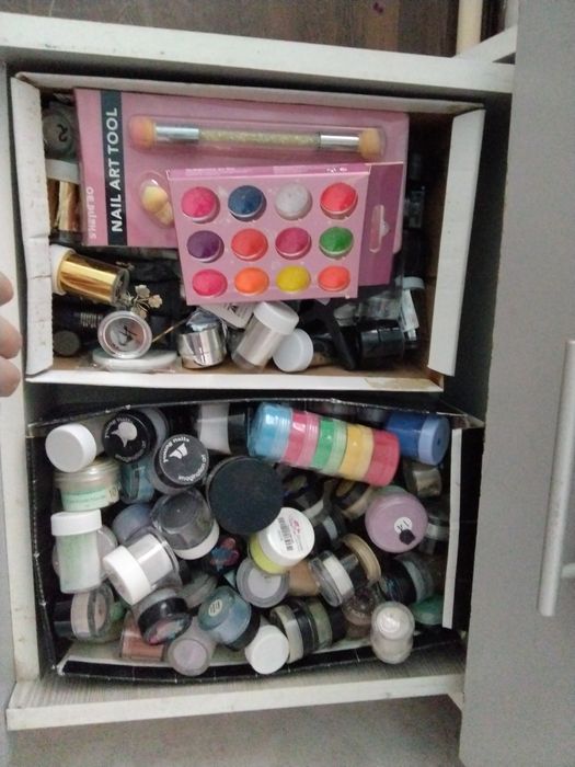 Продам маникюрный профессиональный набор