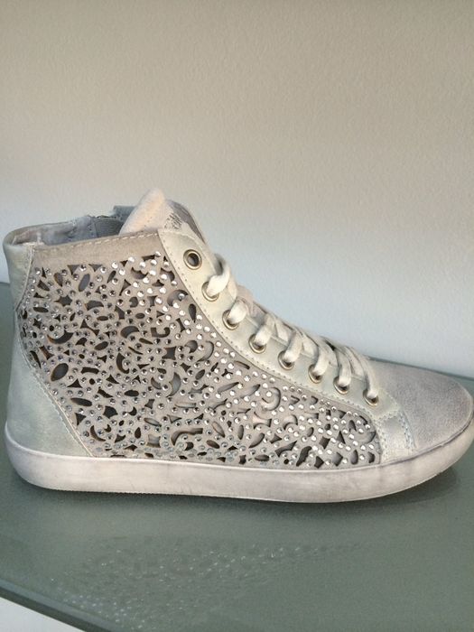 Италиански дамски обувки