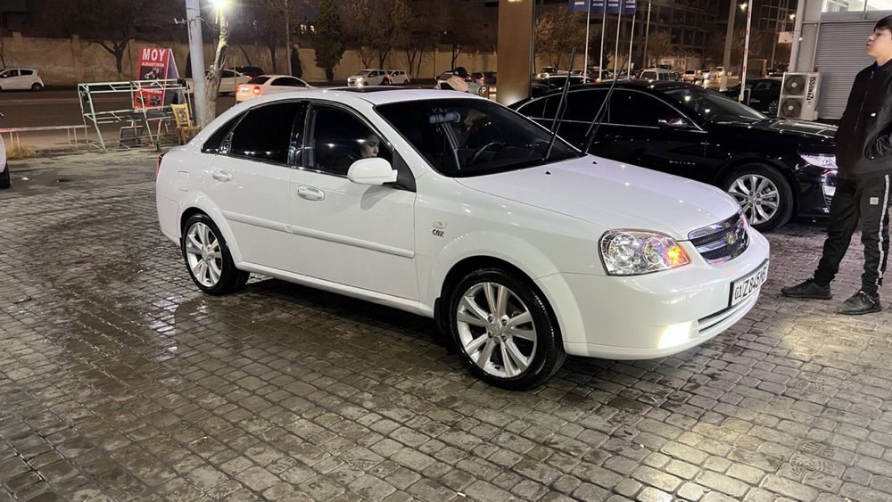 Lacetti 1.8 mator 2011 god