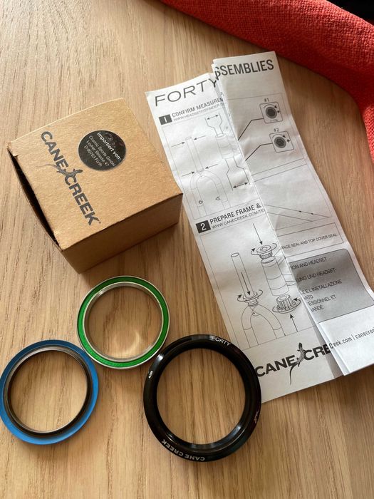 НОВО Cane creek 40 ZS56 40 долна чаша (headset)