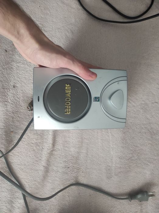 Set boxe pt PC cititi descrierea!