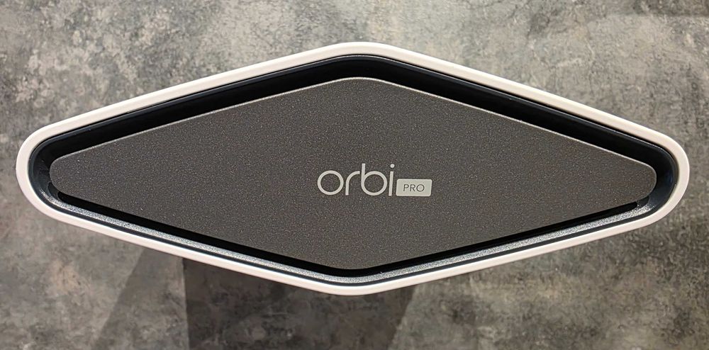 ORBI Pro Netgear AX6000 Tri-Band WiFi 6 Router SXR80
