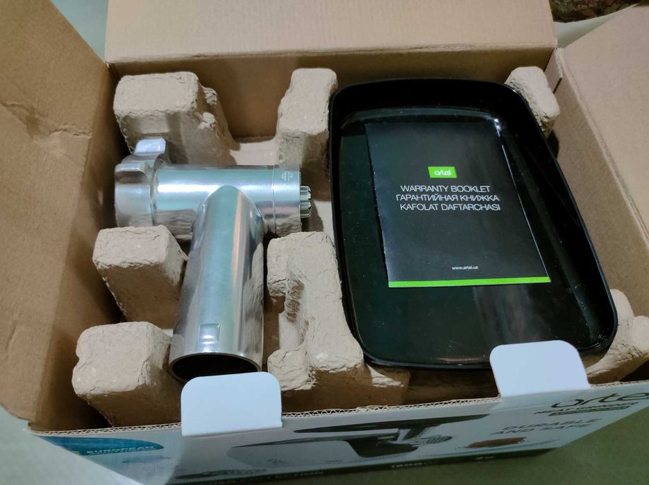 Электромясорубка ARTEL ART-MG 2750A. НОВАЯ!