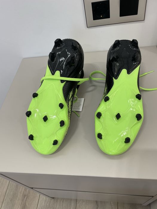 Бутонки Adidas Predator