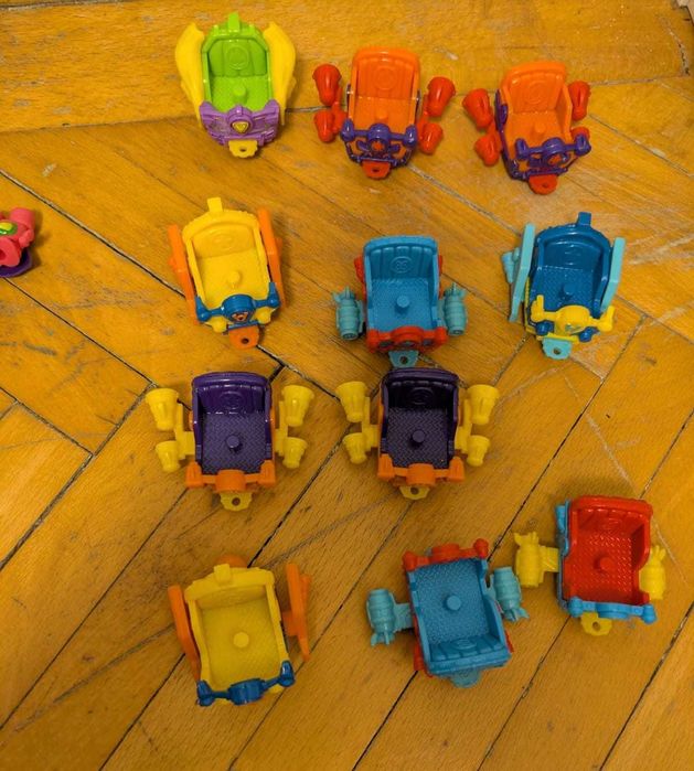 Super Zings serile:4,5,6,9 si figurine exclusive