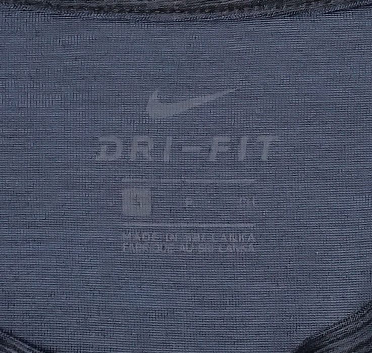 Nike DRI-FIT Tee оригинална тениска S Найк спортна фланелка фитнес