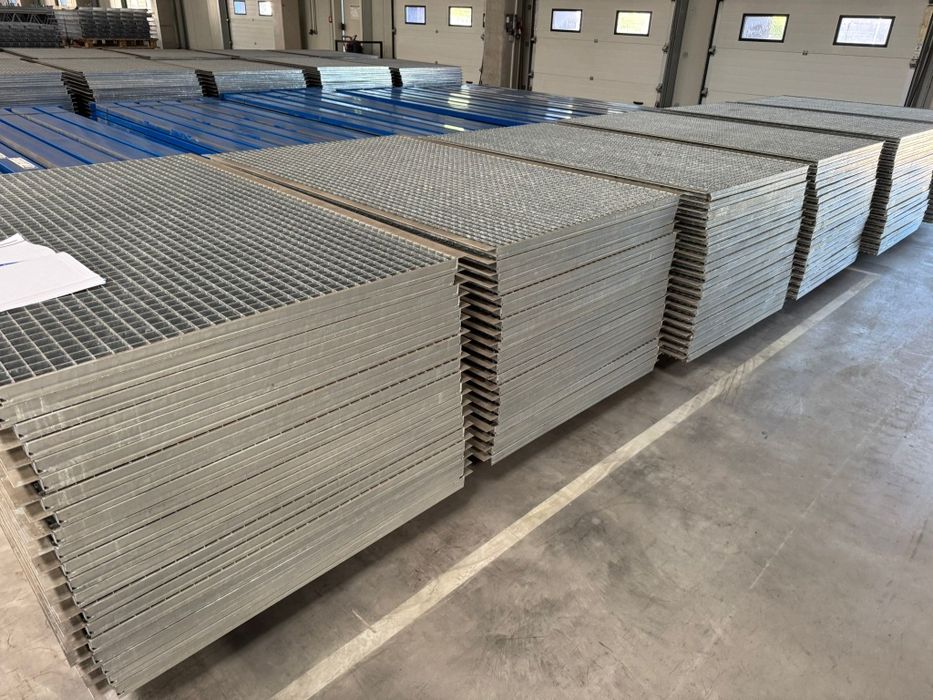 Grătare zincate grilaje rigole pardoseli industriale si trepte