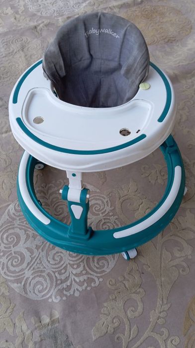 Ходунок и игрушка