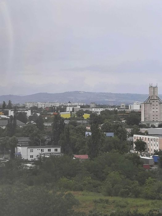 Vânzare apartament cu două camere, zona Vest