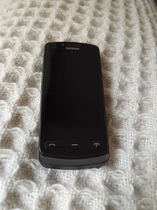 Продавам изгодно 2 мобилни телефона Nokia 60 euro, напълно запазени. Nokia 700 с камера 5 мегапиксела -30евро. Другият Nokia е без камера.