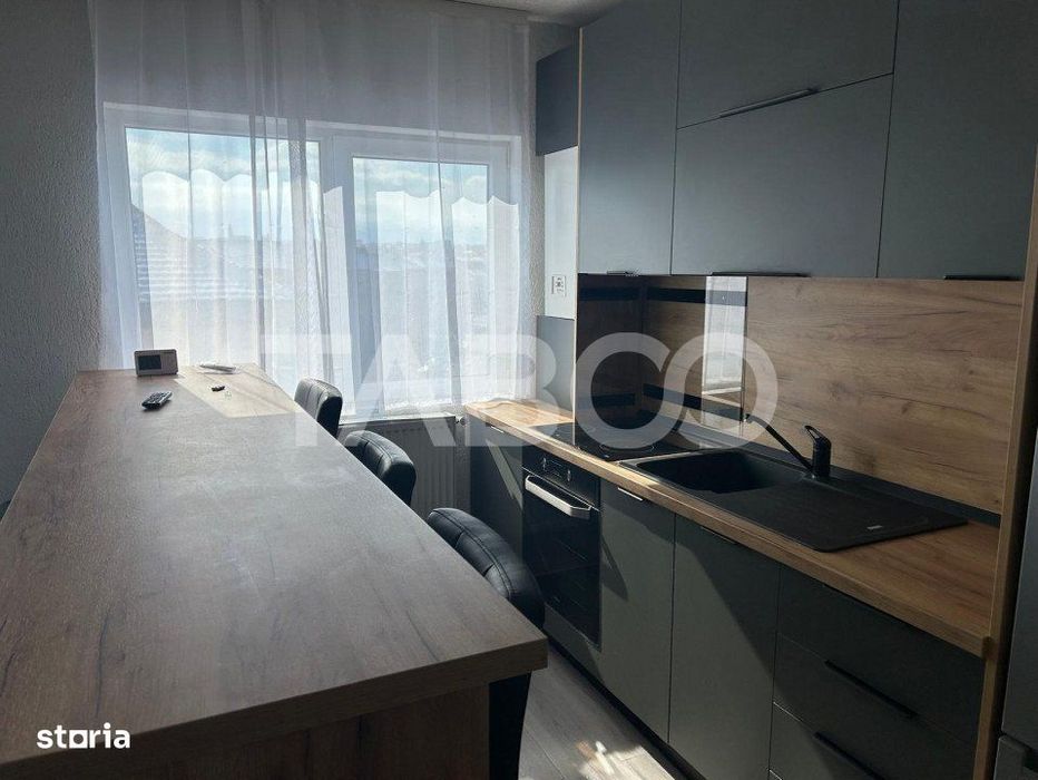 Apartament de inchiriat cu mutare imediata cu 3 camere in Strand