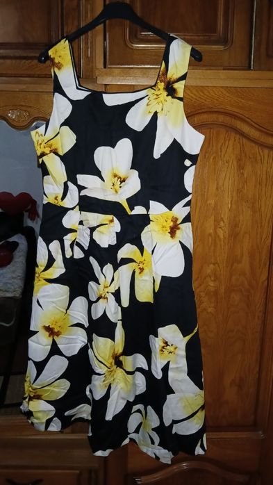 Diferite rochii marimea l-xl