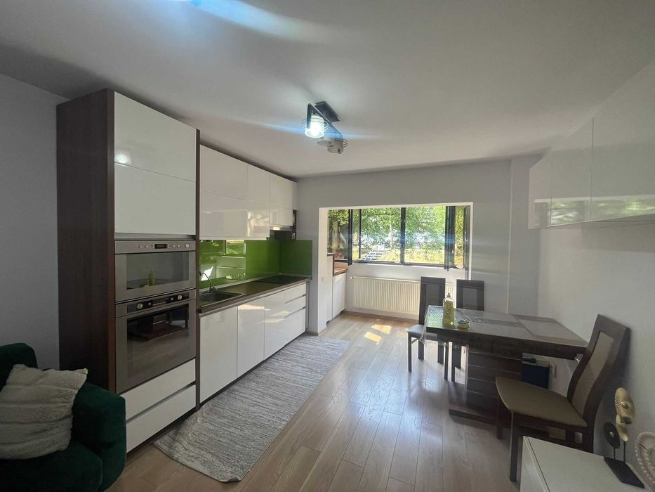 PF închiriez apartament cu 3 camere, în cartierul Zorilor, pe strada Observatorului