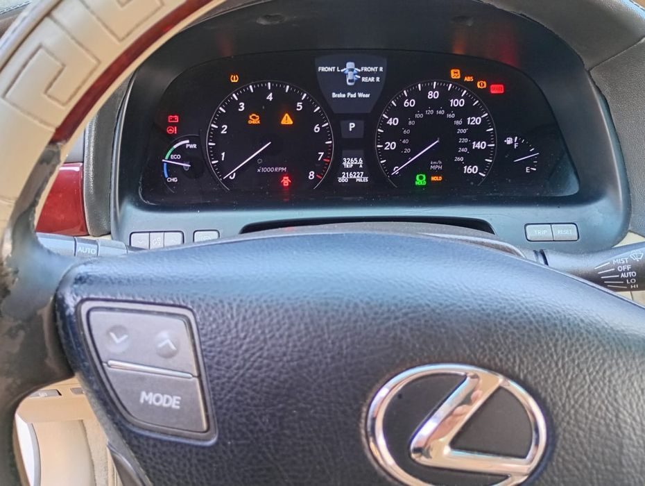 Продам Лексус лс600 город Костанай