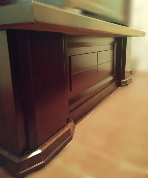 Продается класический рукаводительский комплект Dious