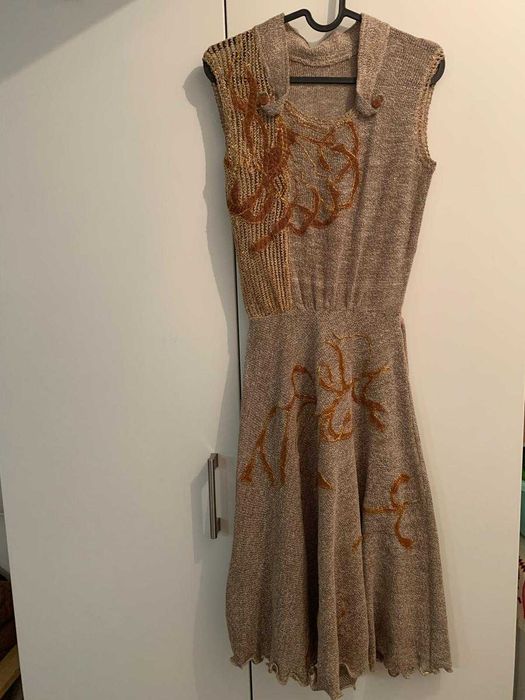 Rochie eleganta bej auriu, marime S (made in Romania)