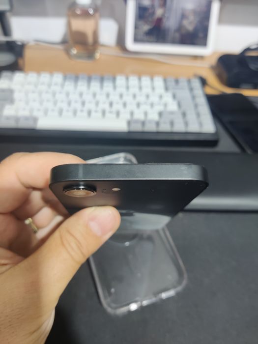 iPhone 16e 128gb 1 ciclu incarcare