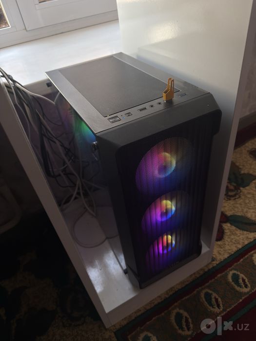 Kompitur 32 gb apiratifka