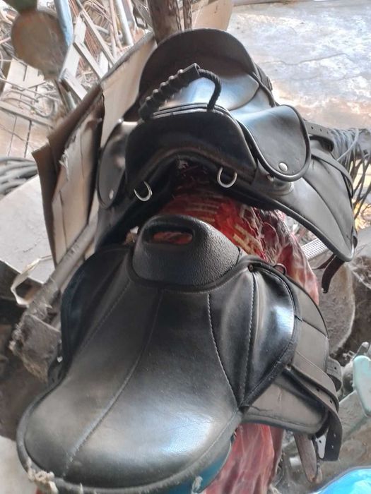 Седло за езда...