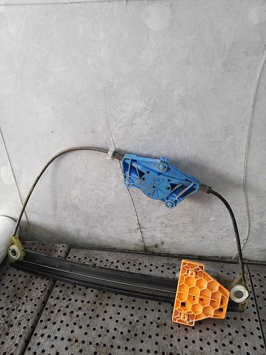Macara geam electric dreapta spate audi a4 b7 8e 8e0839462b