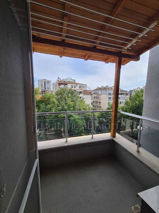 Продава се Четиристаен апартамент в Пловдив, Кършияка - 220 кв.м за 2360 €/кв.м - Снимка #21