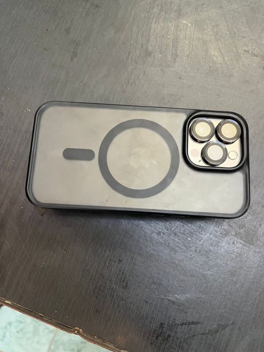 Продам Айфон 13про на 256гб