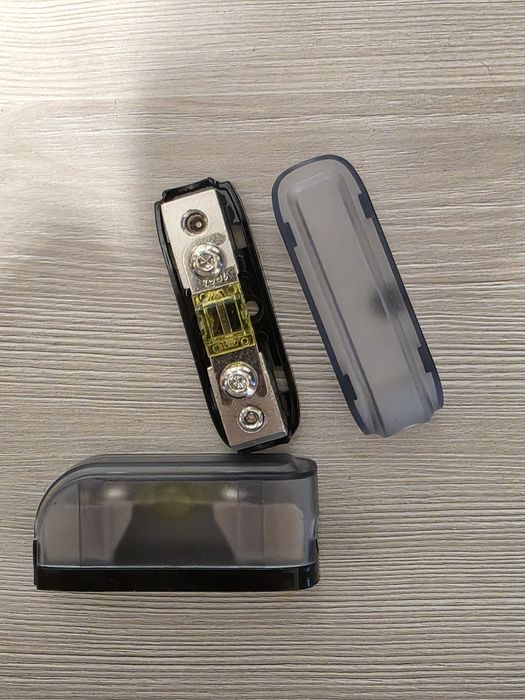 Siguranțe 100A auto/ panouri / baterii