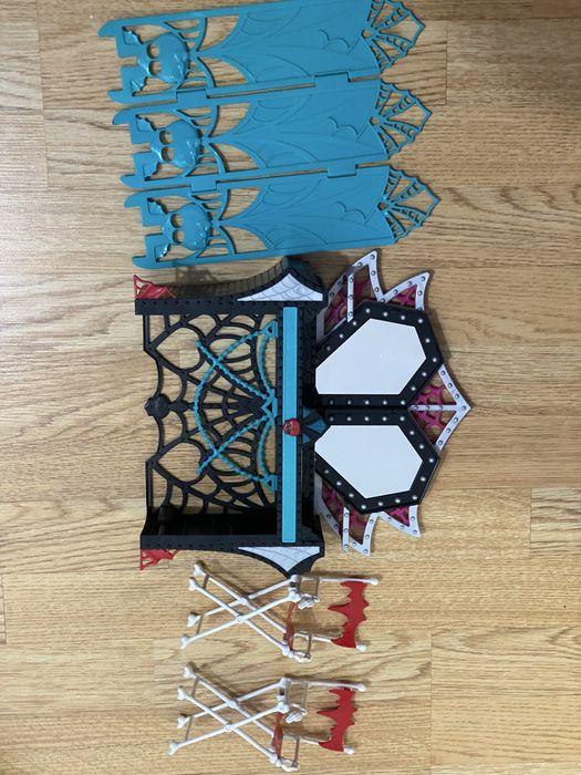 Монстер Хай Игрушечный набор гримерка